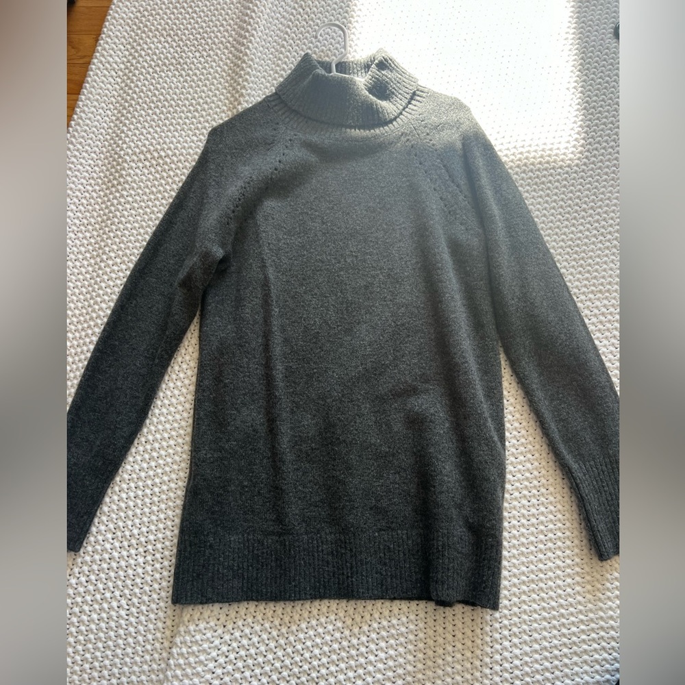 GAP Maternity Turtle Neck Sweater